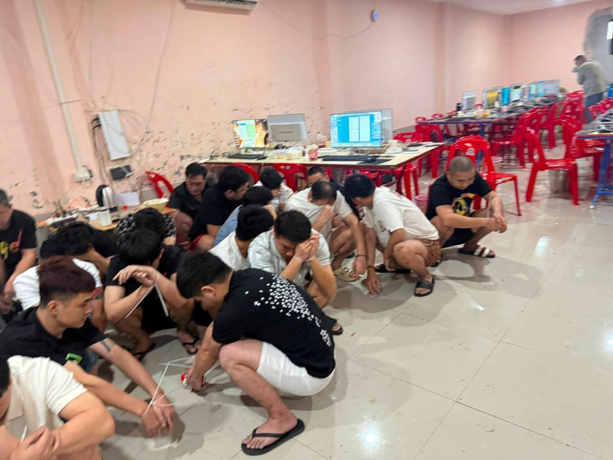 老挝最近大检查，还有有龙国帽子联合执法，打野的先暂停几天吧