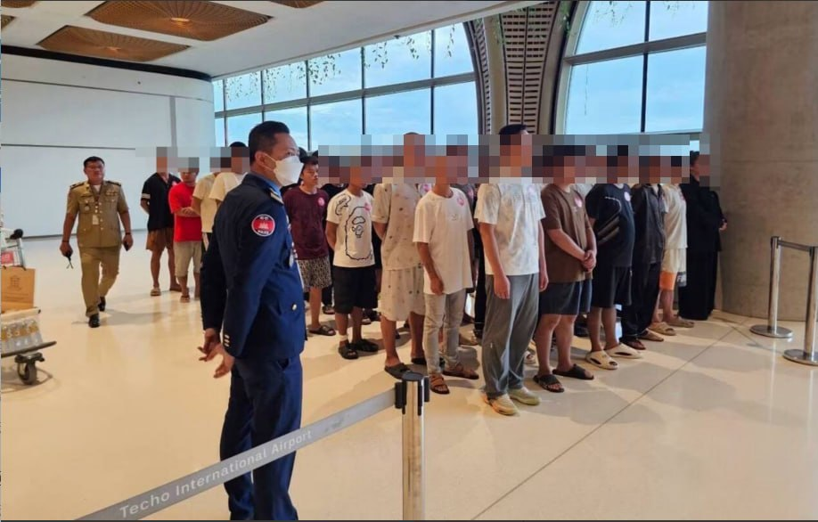 164名涉网络诈骗中国人被柬埔寨驱逐出境